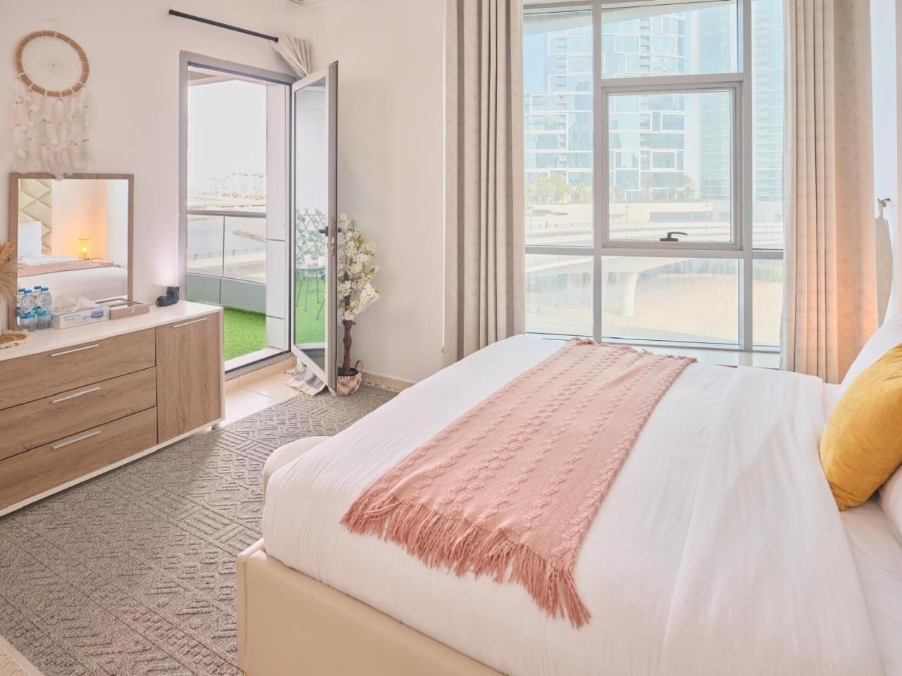 Wonderful Two Bed Room With Full Marina View Dubaj Kültér fotó